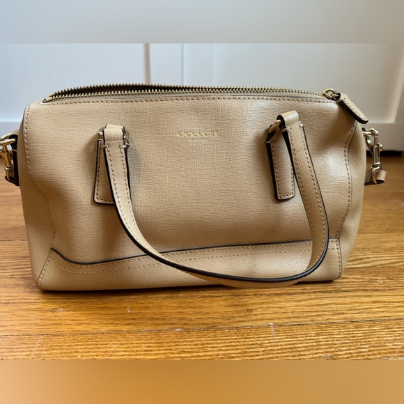 Coach Handbags - Coach purse